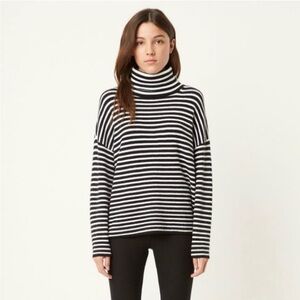 French Connection Striped Black & White Turtleneck Sweater Sz Small
